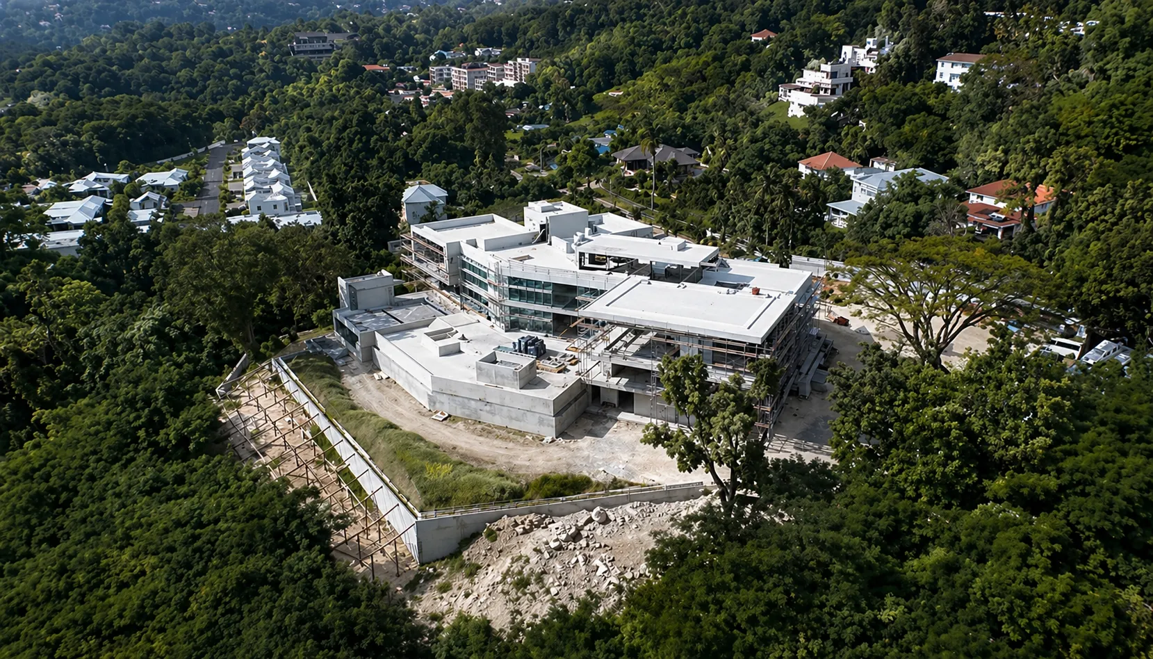 On-site installation of SMIRO aluminium systems for a Jamaica residential project